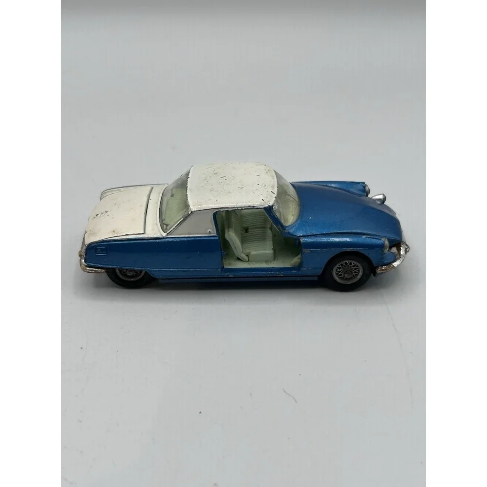 Corgi Toys LeDandyCoupe-Henri Chapron Body On Citroen D.S. Chassis No Doors‎